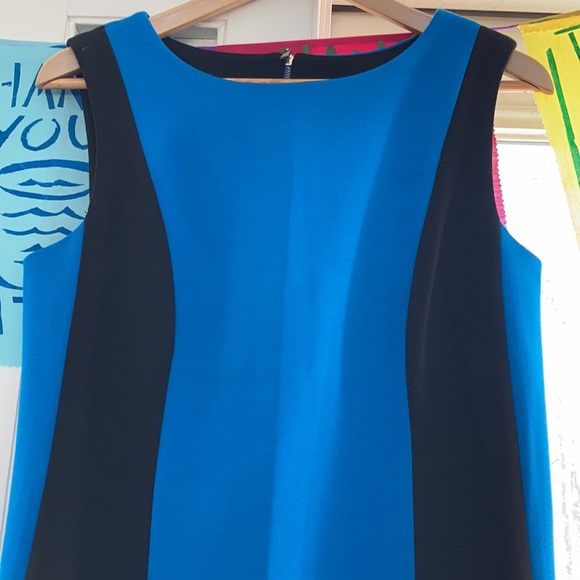 Simple Sheath Dress - Picture 2 of 10